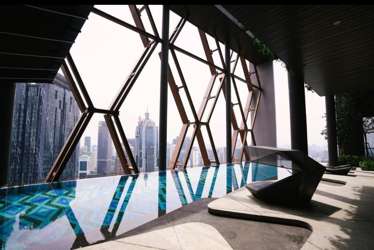 Scarletz Suites Klcc By Gc Luxury Suites Kuala Lumpur Exterior photo