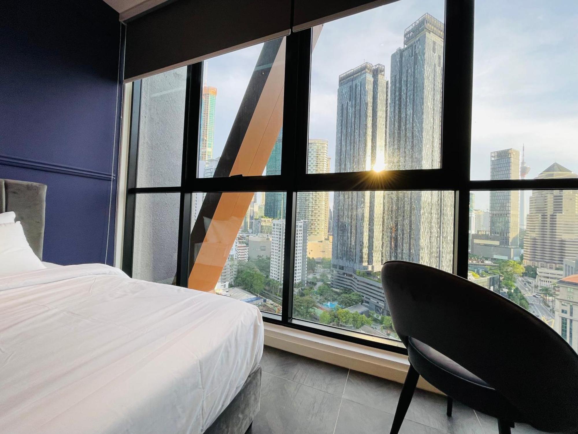 Scarletz Suites Klcc By Gc Luxury Suites Kuala Lumpur Exterior photo